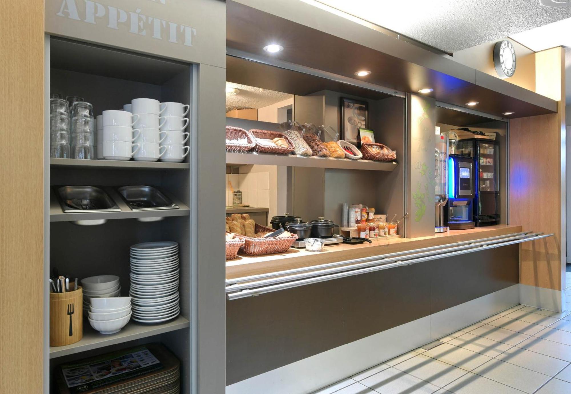 B&B Hotel Alencon Nord ภายนอก รูปภาพ