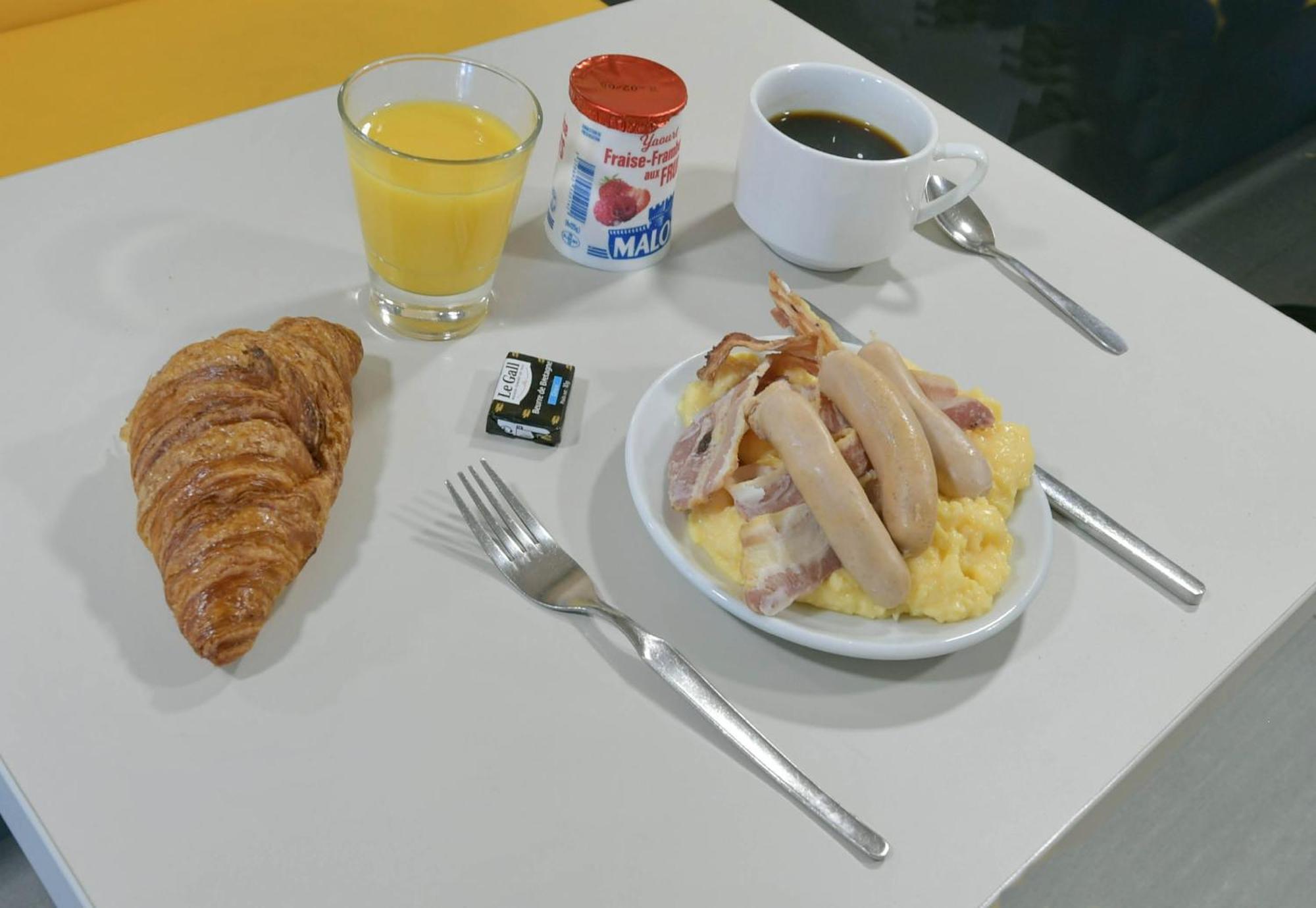 B&B Hotel Alencon Nord ภายนอก รูปภาพ